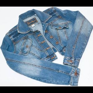 Jean Jacket!! Easy to match and Sexy look!